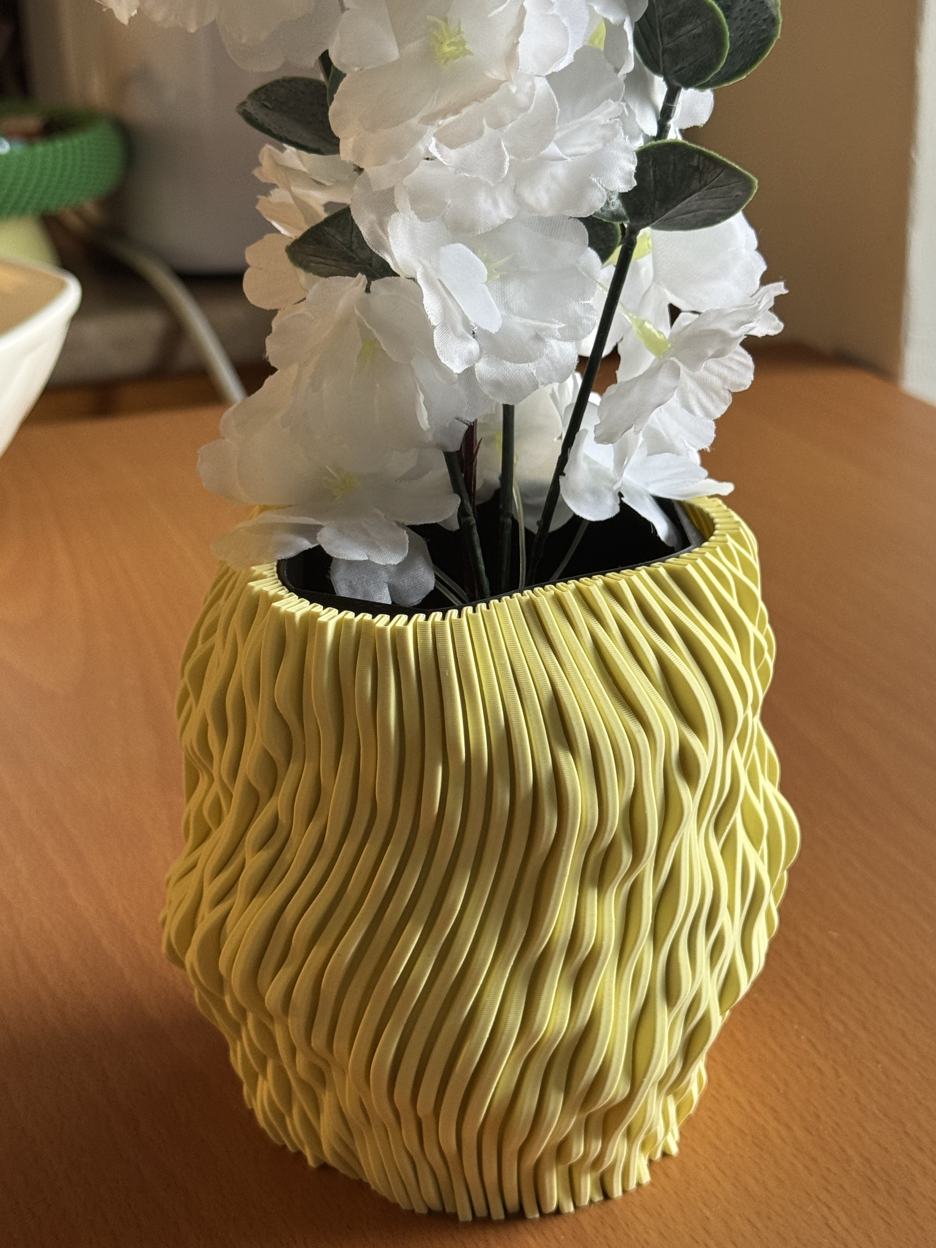 Ribbed Vase Image
